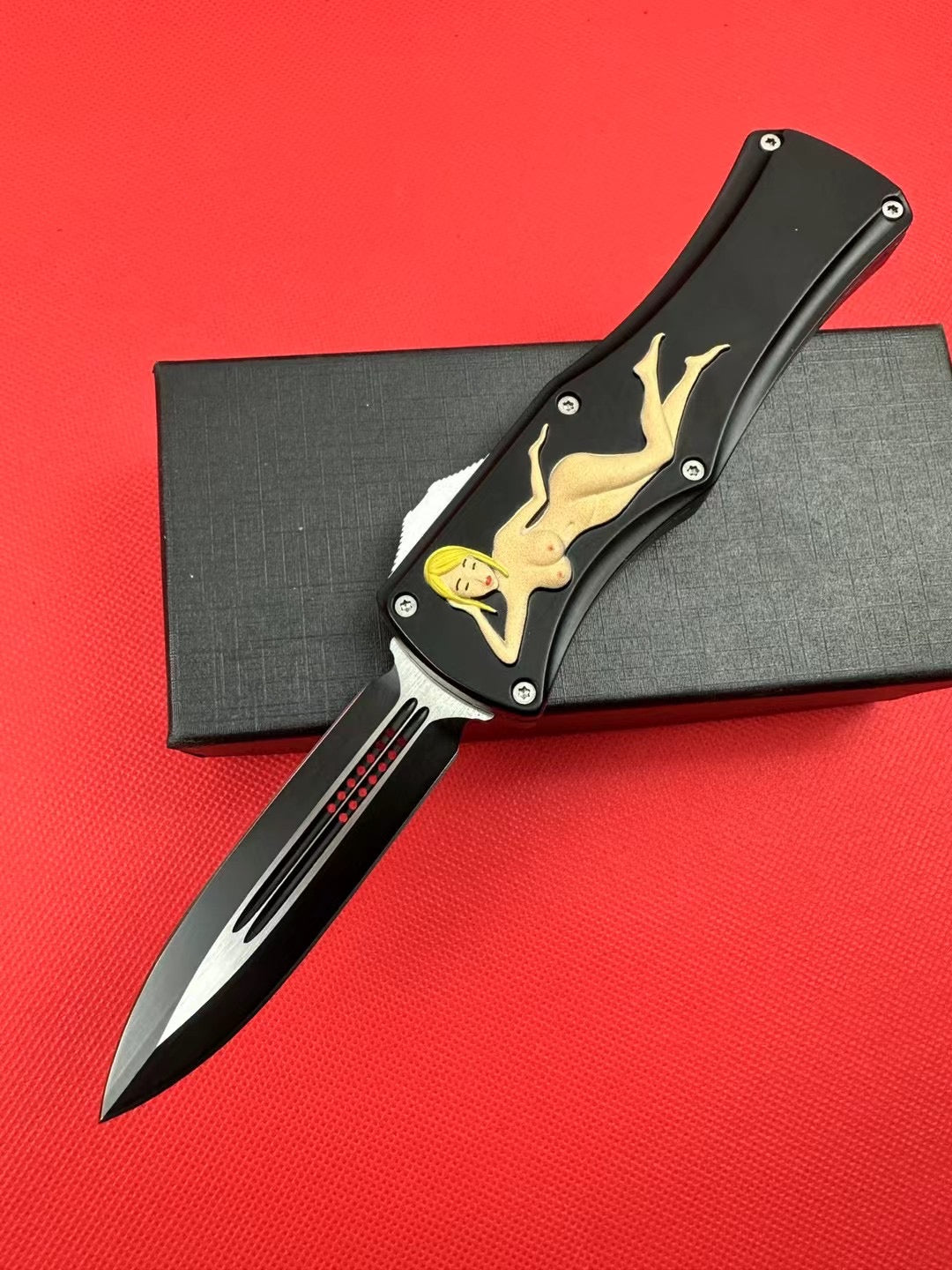 A beautiful OTF knife