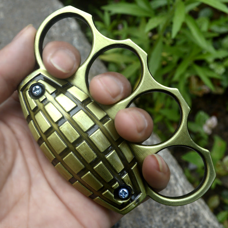 Creative shape powerful metal knuckle duster